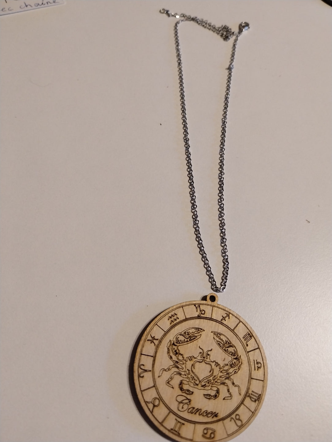 Chaine maille avec pendentif en bois signe zodiacal